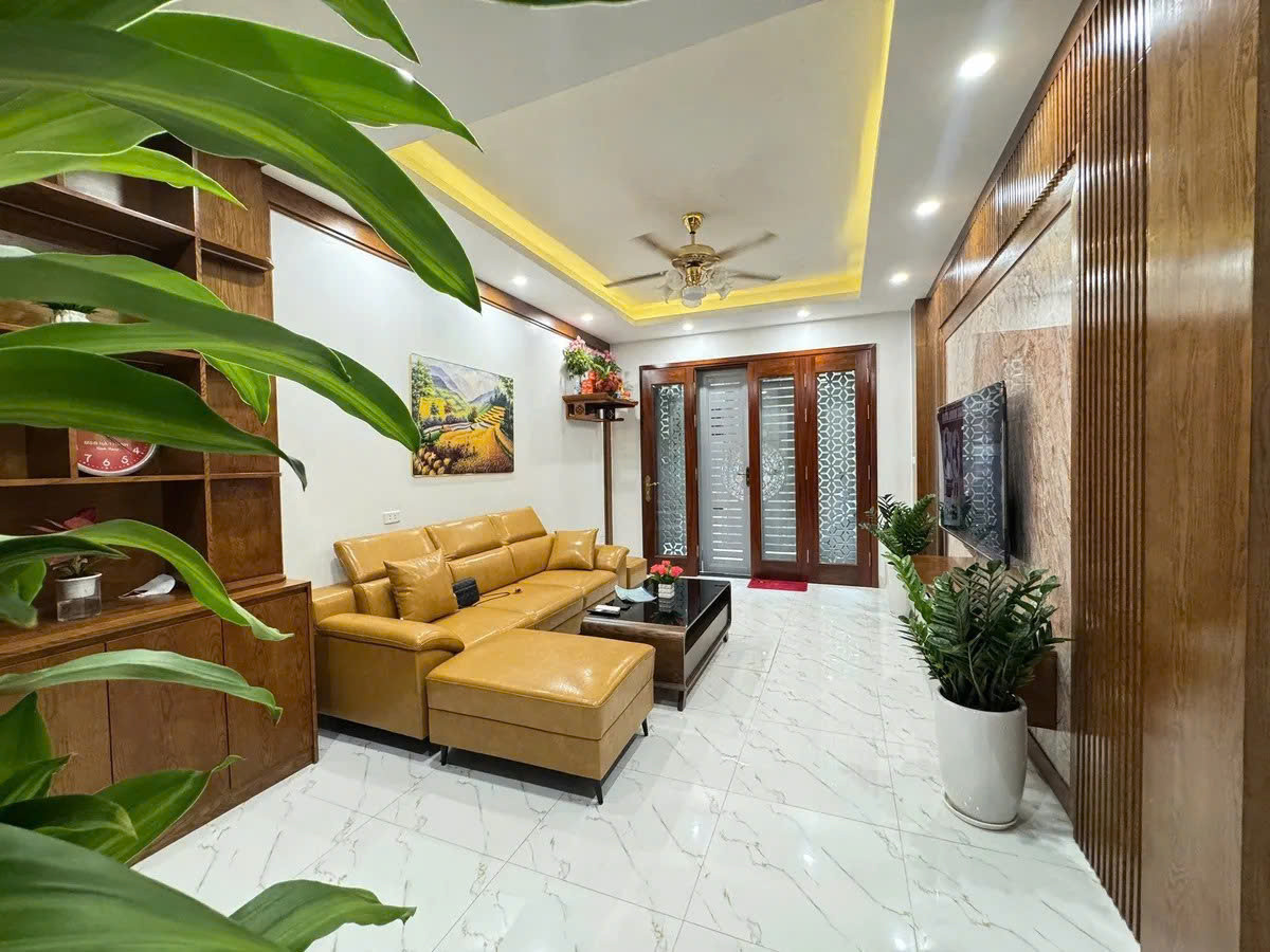 NHÀ MỚI 7 TẦNG THANG MÁY TRẦN CUNG – GẦN PHỐ - GIÁ 10 TỶ 8