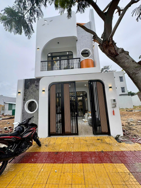 🏡 NHÀ 2 LẦU + TUM KHU K1 – NGAY TRƯỜNG QT ISCHOOL – CHỈ 5 TỶ 4!