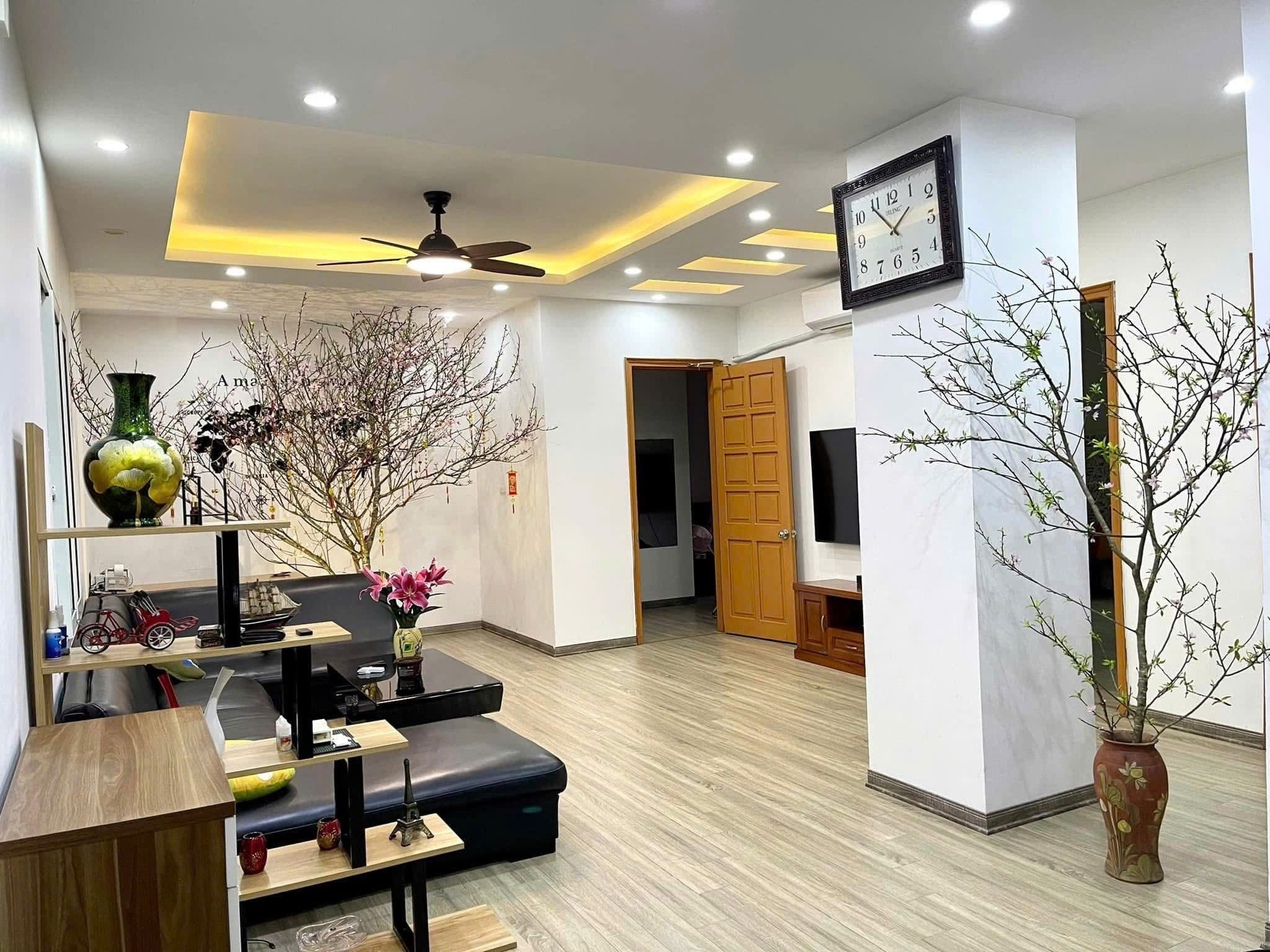 Cho Thuê Chung Cư Làng Quốc Tế Thăng Long - Trần Đăng Ninh - Dịch Vọng -Cầu Giấy/ 135M² 3 Ngủ - Full Đồ - Giá Thuê 17,5tr