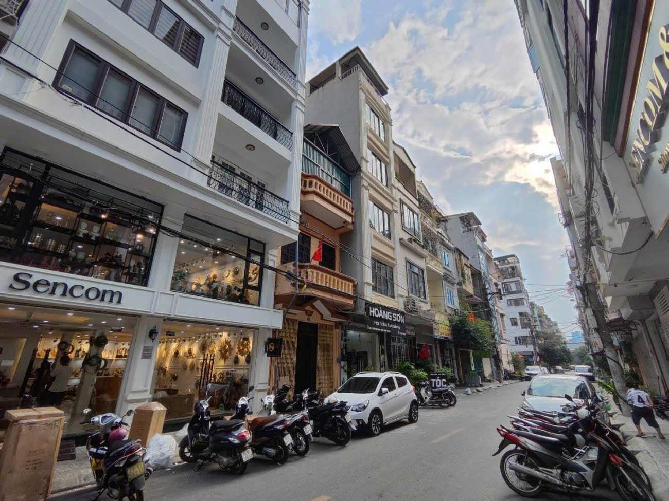CHÍNH CHỦ BÁN NHÀ MẶT PHỐ TRẦN ĐĂNG NINH, VỊ TRÍ ĐẸP TRUNG TÂM HÀ ĐÔNG