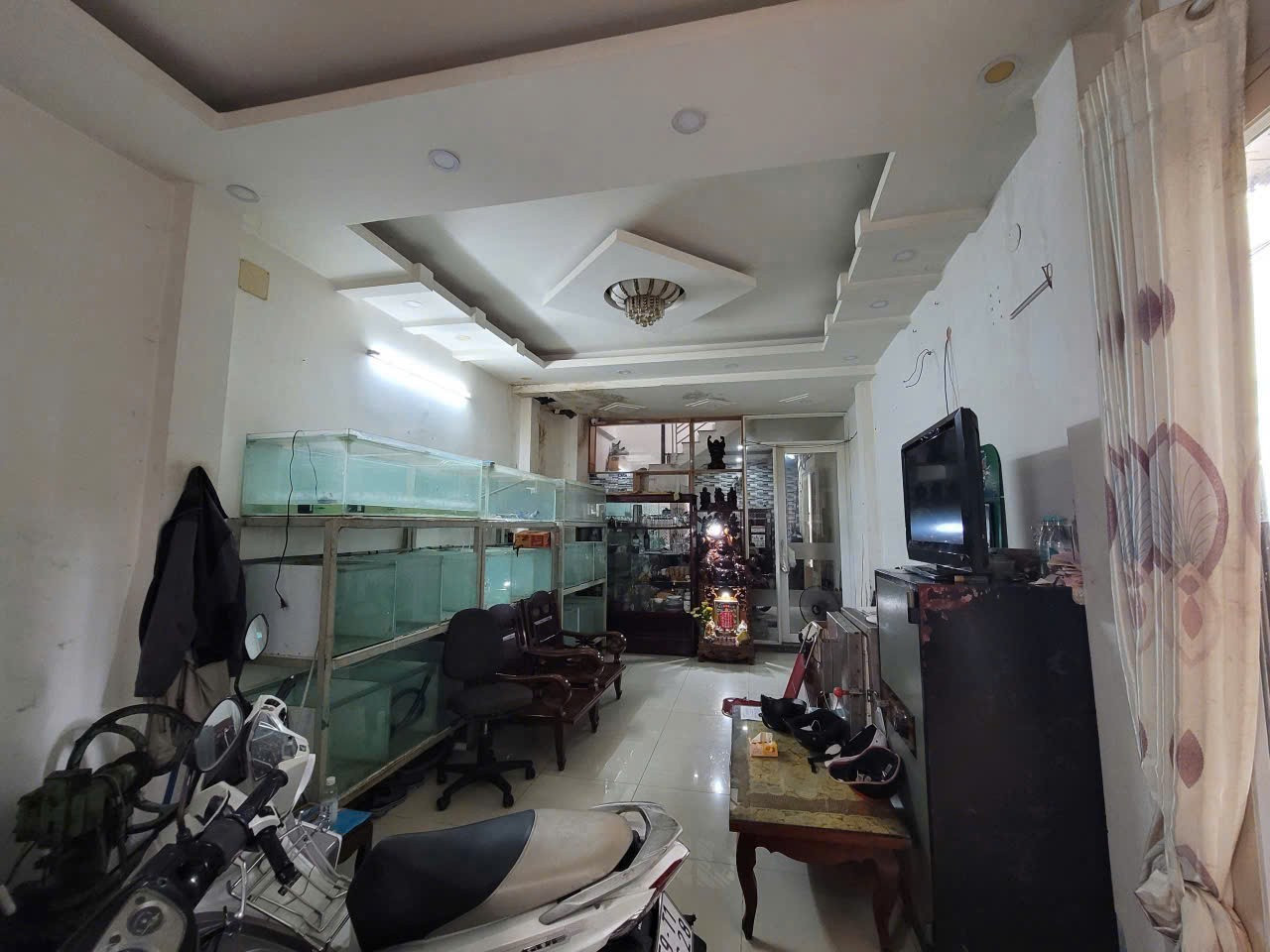 NHÀ ĐẸP - GIÁ TỐT Chính chủ cần bán căn nhà địa chỉ 137 Trần Đình Xu , phường Nguyễn Cư Trinh , quận 1