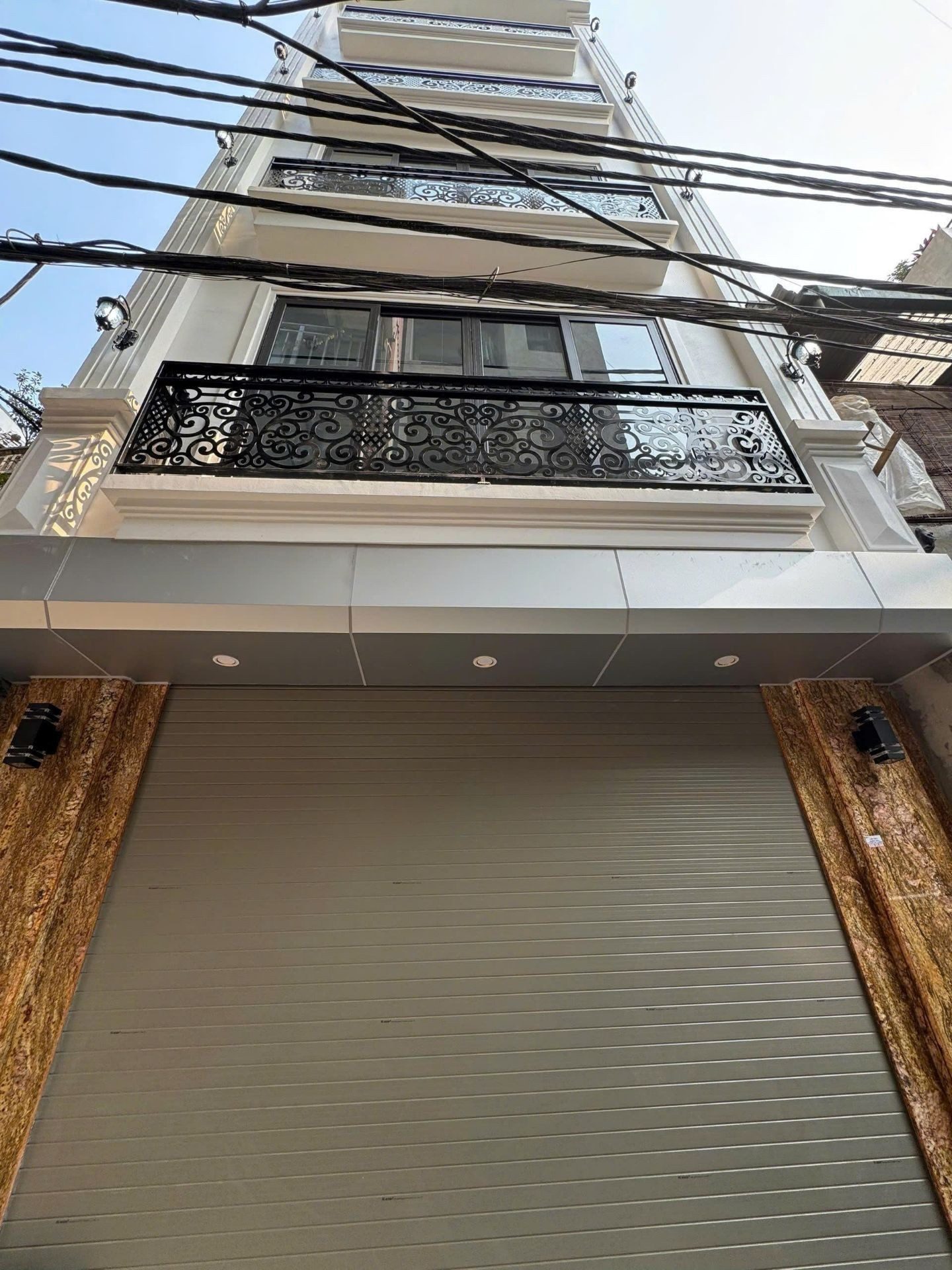 Cầu Lủ Trần Hòa – Ô tô đỗ trước nhà – Lô góc bề thế thu tài lộc thịnh vượng cho chủ nhân may mắn sở hữu
