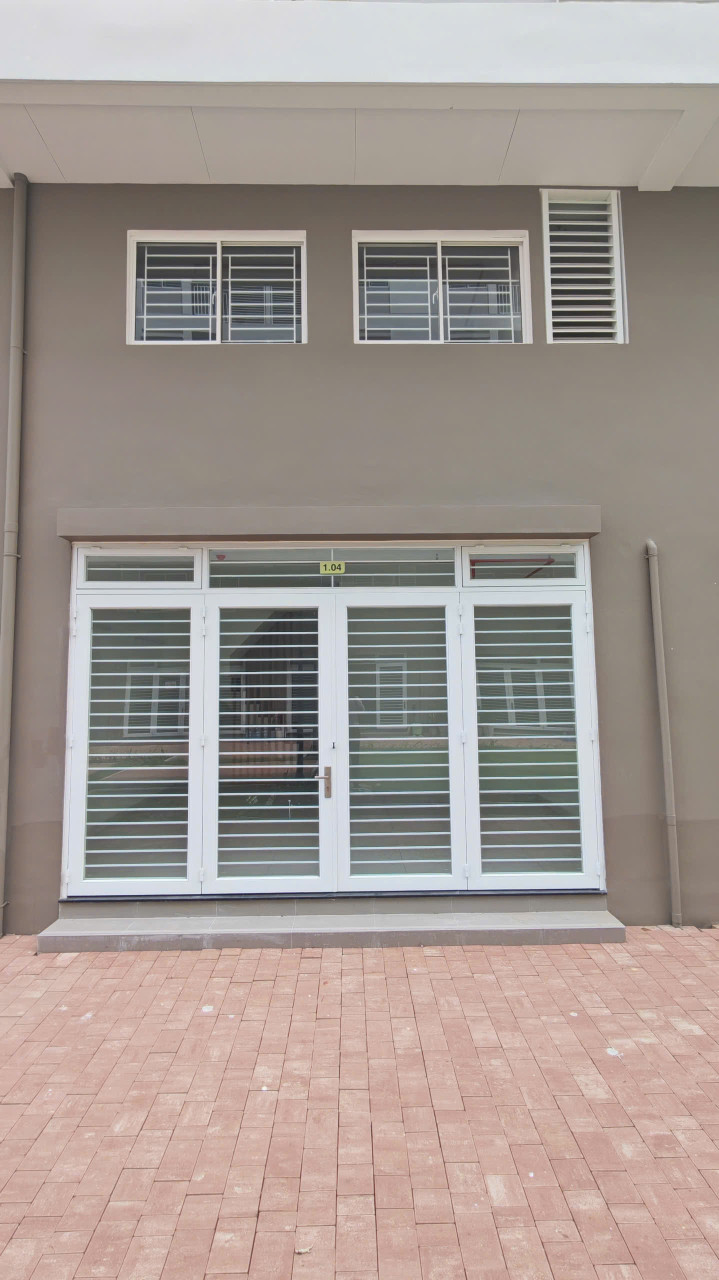 Bán căn shophouse khối đế chung cư Nam Long 2 Central Lake, TP Cần Thơ