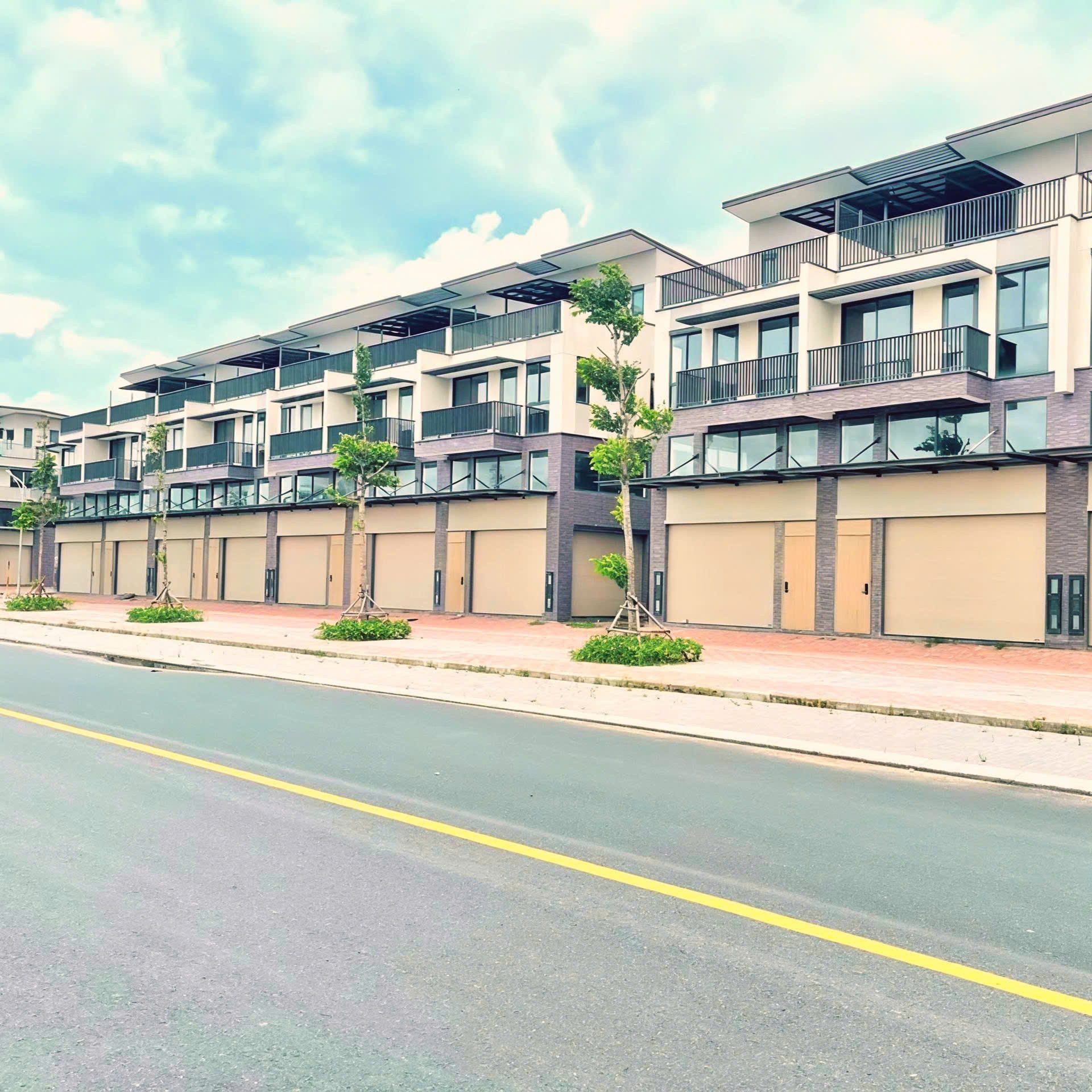 Chủ gửi nền ngộp khu Nam Long 2 Central Lake, Cần Thơ. Giá chỉ 3 tỉ 050, sổ sẵn sang tên, xây tự do từ 2 đến 5 tầng.