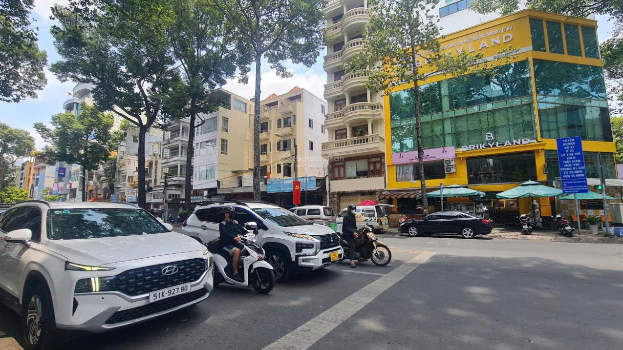 MẶT TIỀN TRẦN HƯNG ĐẠO GIÁP QUẬN 1, 5 TẦNG BTCT, 7PN, NGANG 4, GIÁ 27 TỶ TL. lH: 0939 345 129