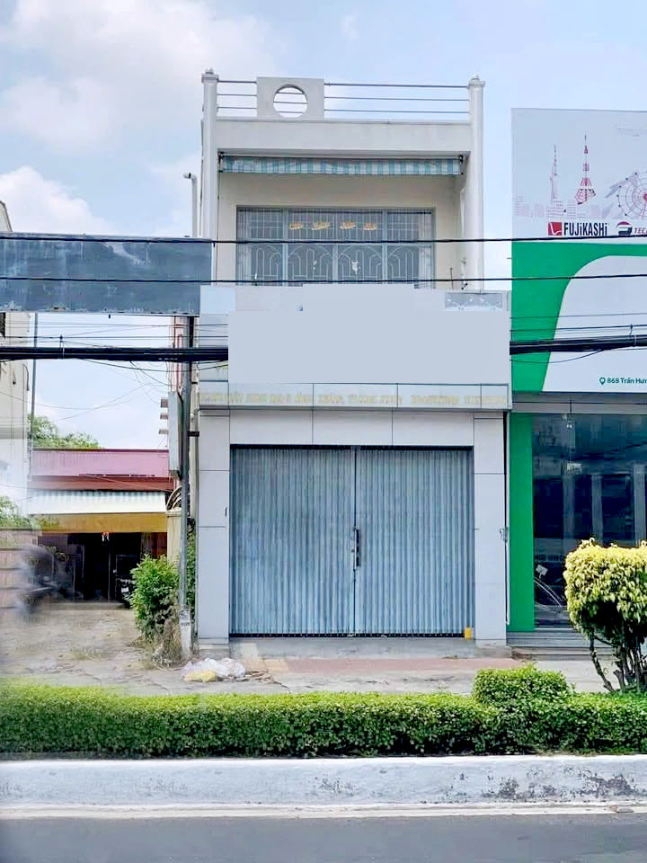 KÈO THƠM - Bán Nhà 1 Trệt 1 Lầu Mặt Tiền Trần Hưng Đạo, Bình Khánh Long Xuyên An Giang