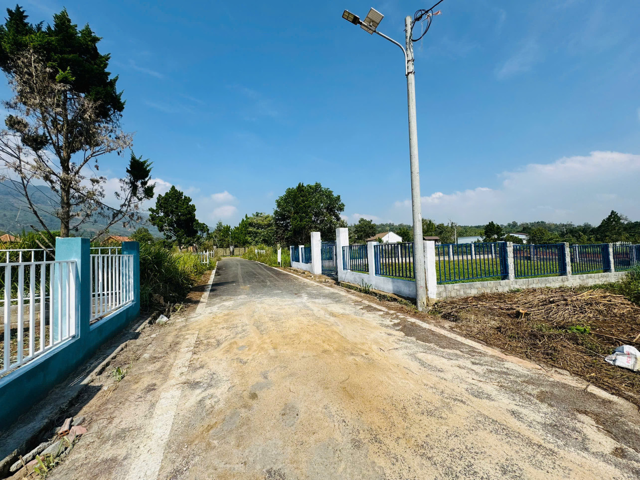 336m2 sẵn 100m thổ cư, sổ sẵn tại  TP Bảo Lộc sát bên KDL view núi Đại Bình