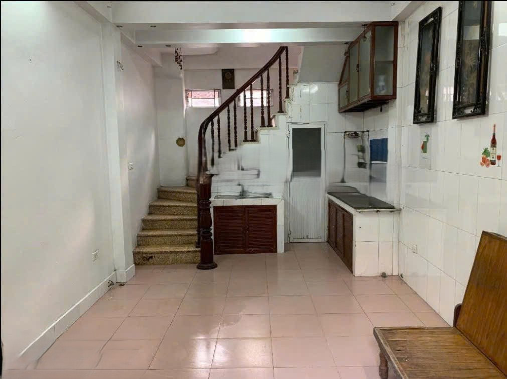 Cho thue nhà 3 tầng Phố Trần Khánh Dư, 6.5 Triệu