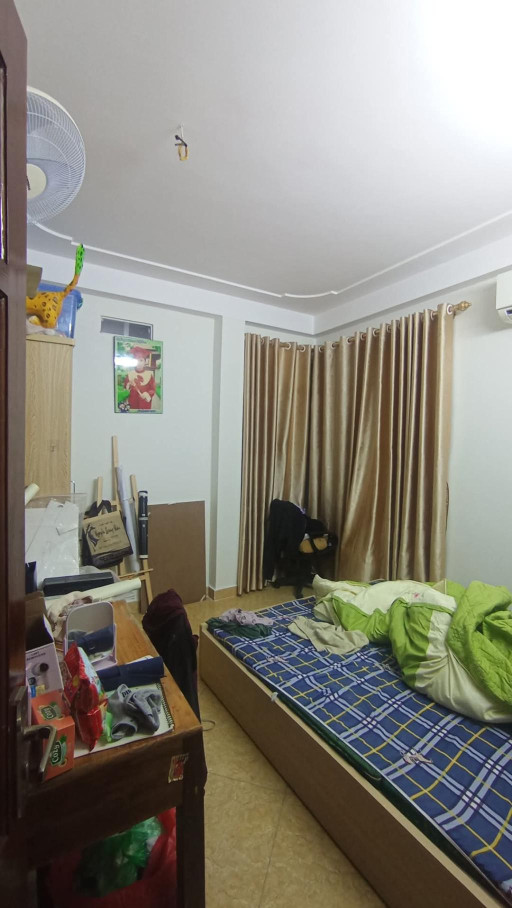 Bán nhà trần khát chân 5 tầng long lanh cách phố 80M hai bà trưng