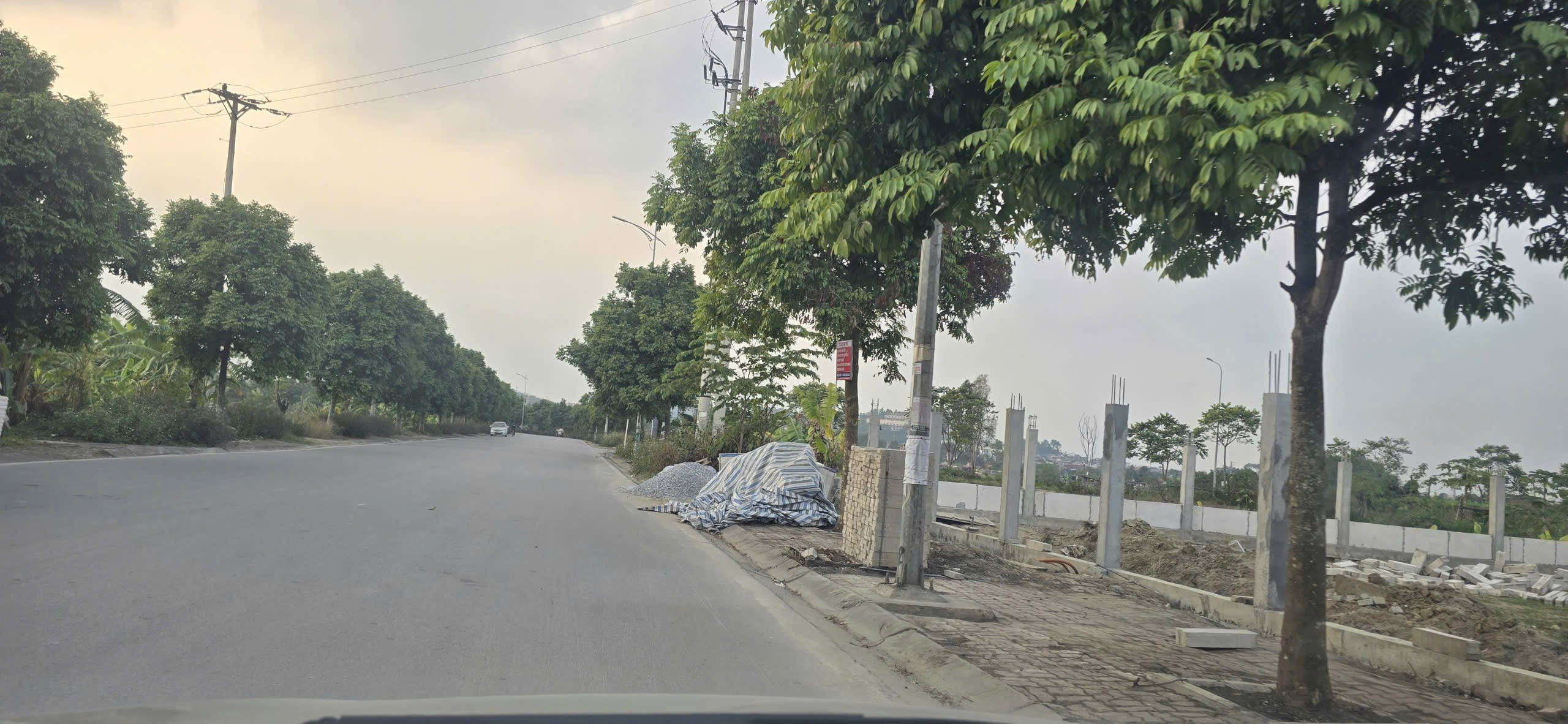 Bán 284m đất dãy E khu đấu giá kim chân. Mặt đường trần lựu. Phường vũ ninh tỉnh bắc ninh
