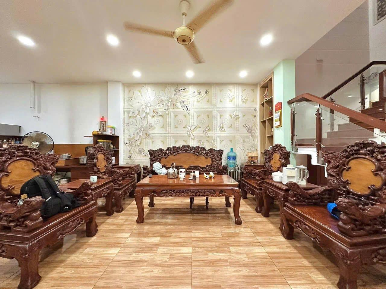 **Bán nhà mặt tiền Trần Mai Ninh** p12, Tân Bình; (5x35) 4 tầng 14 tỷ