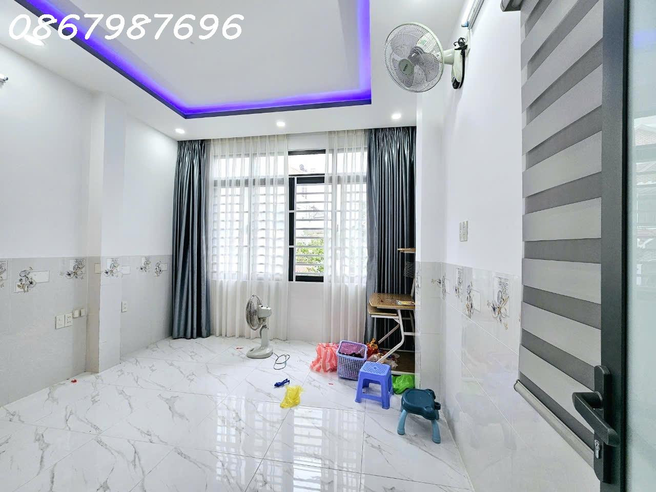Bán Nhà Trung Tâm Thành Phố Nha Trang, Cách Biển 200m, Gần Chợ Xóm Mới GIÁ 5 TỶ 9
