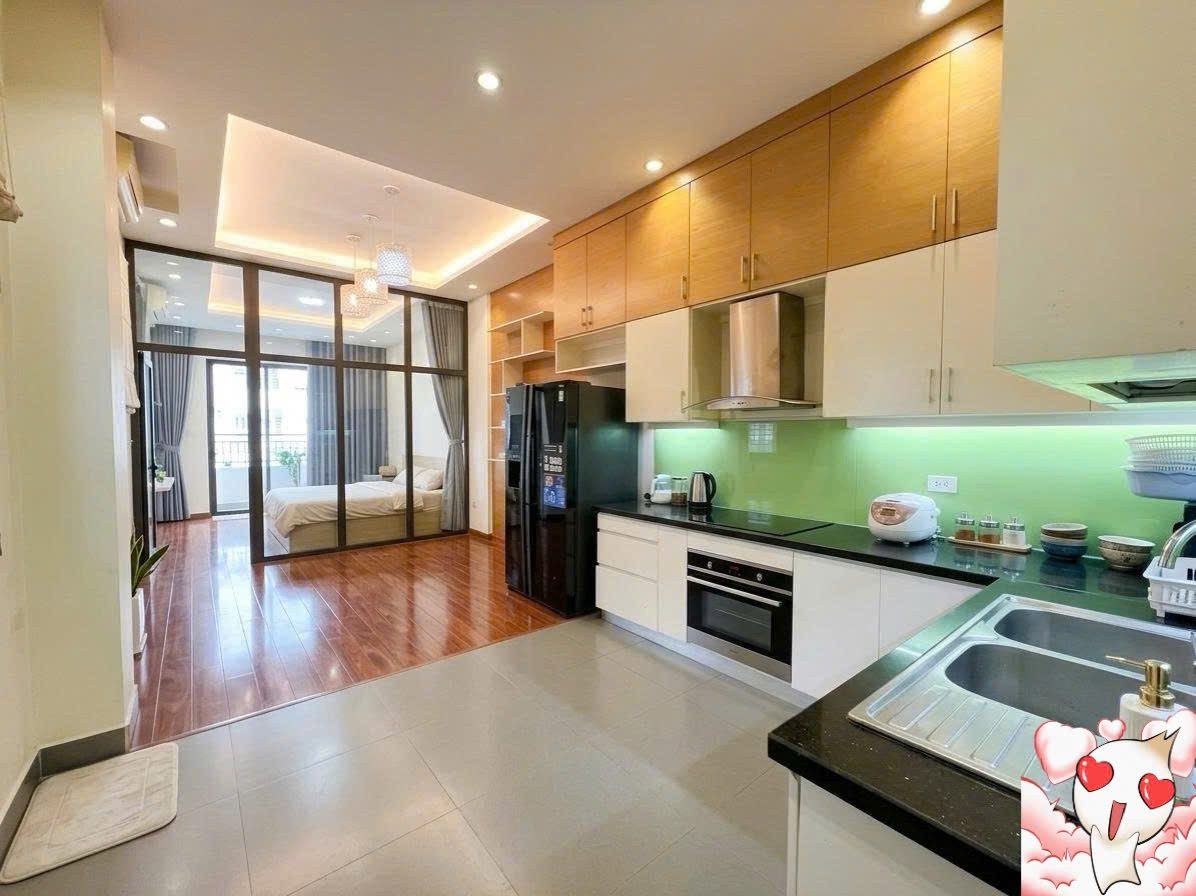 BÁN NHÀ MẶT PHỐ TRẦN PHÚ – HÀ ĐÔNG
55m² | 6 tầng | Cạnh Hồ Gươm Plaza | Vỉa hè rộng 26 tỉ