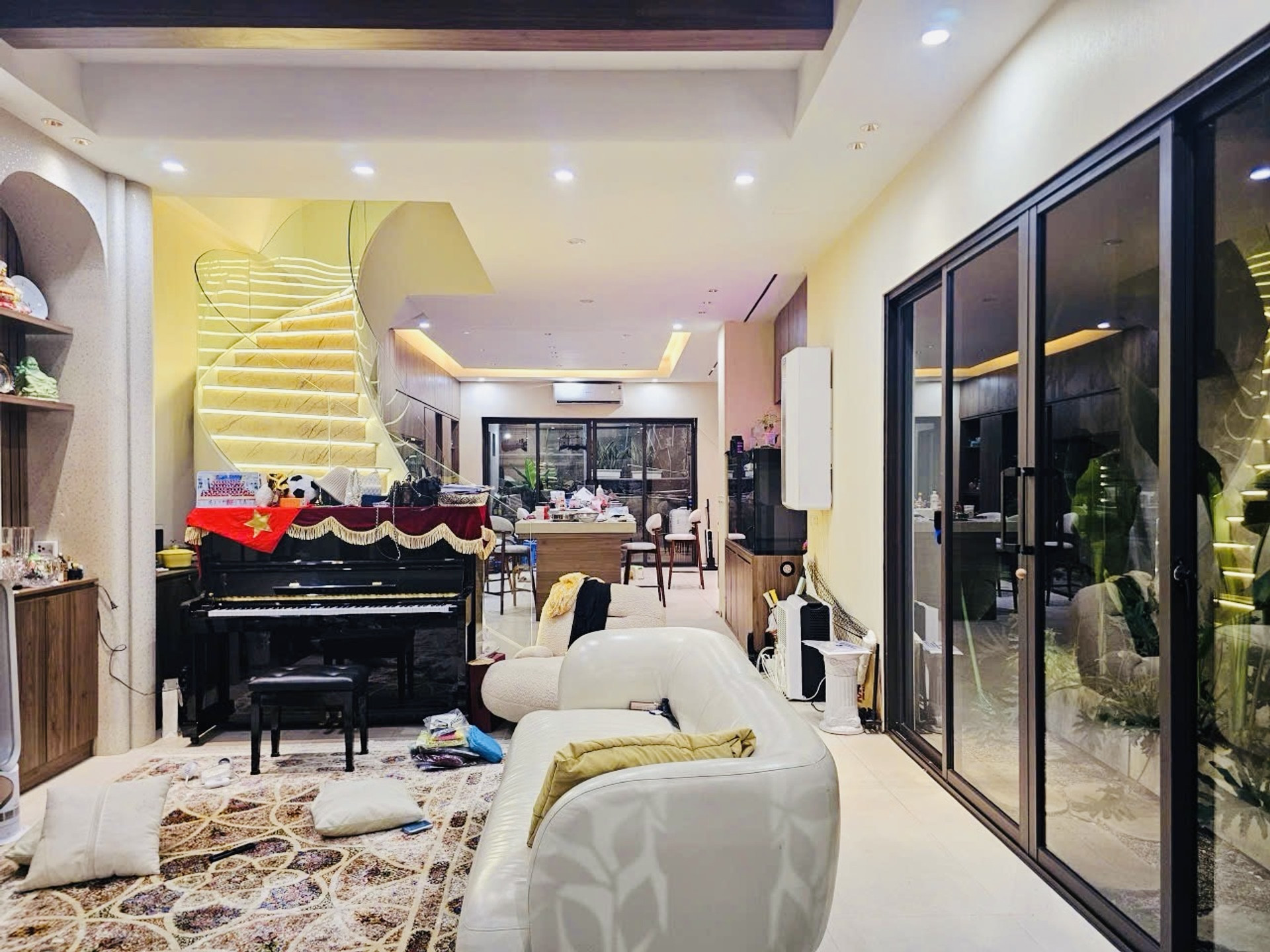 Bán Căn Liền Kề Mỗ Lao - 92m²- 24.85 Tỷ - Lô Góc Hoàn Thiện Full Nội Thất Đẹp