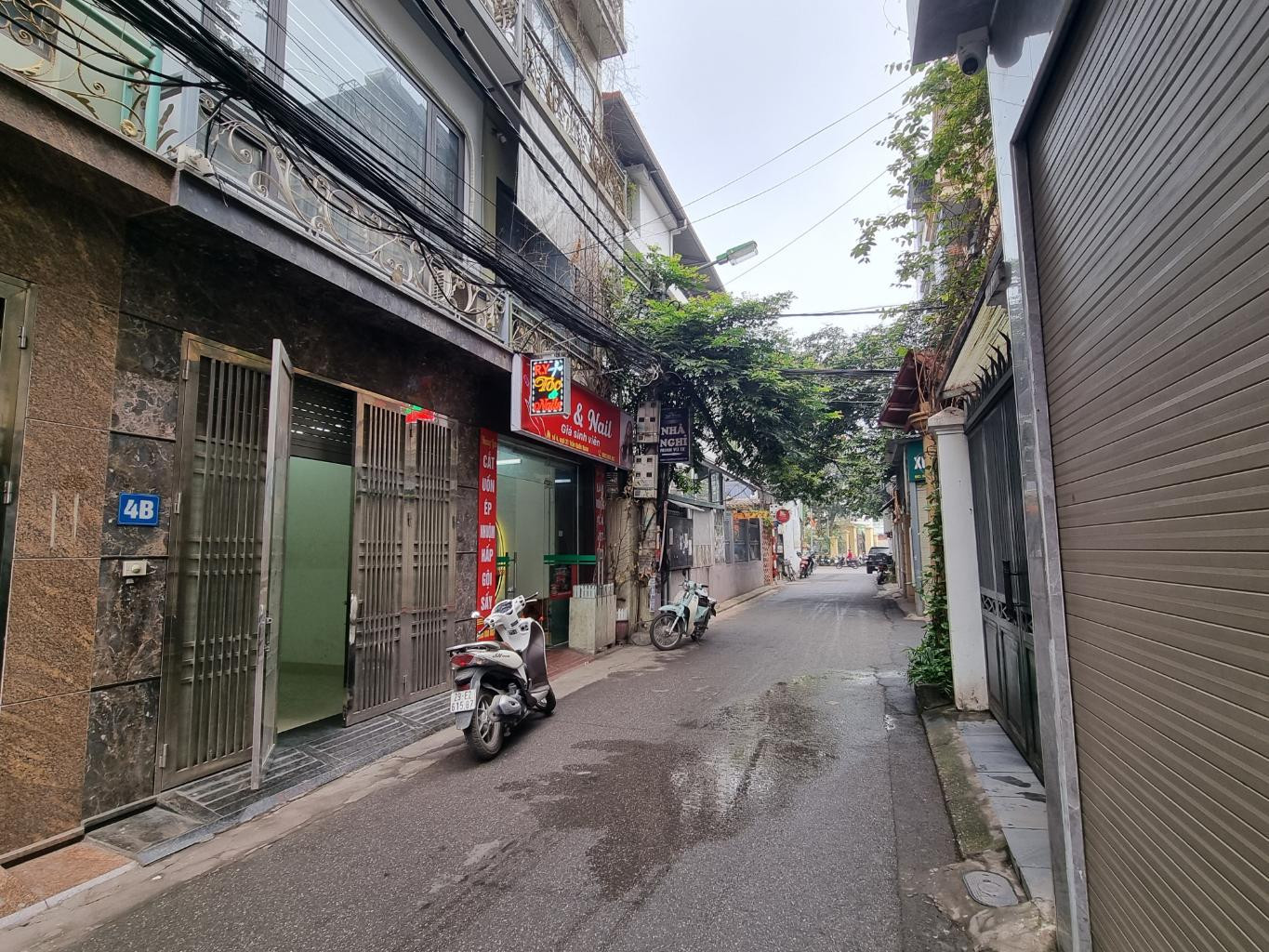 Khu phân lô ô tô tránh chạy vòng quanh, hiếm nhà bán, xây dựng rất kiên cố chắc chắn, kinh doanh tốt, hoặc phù hợp văn phòng Công ty.