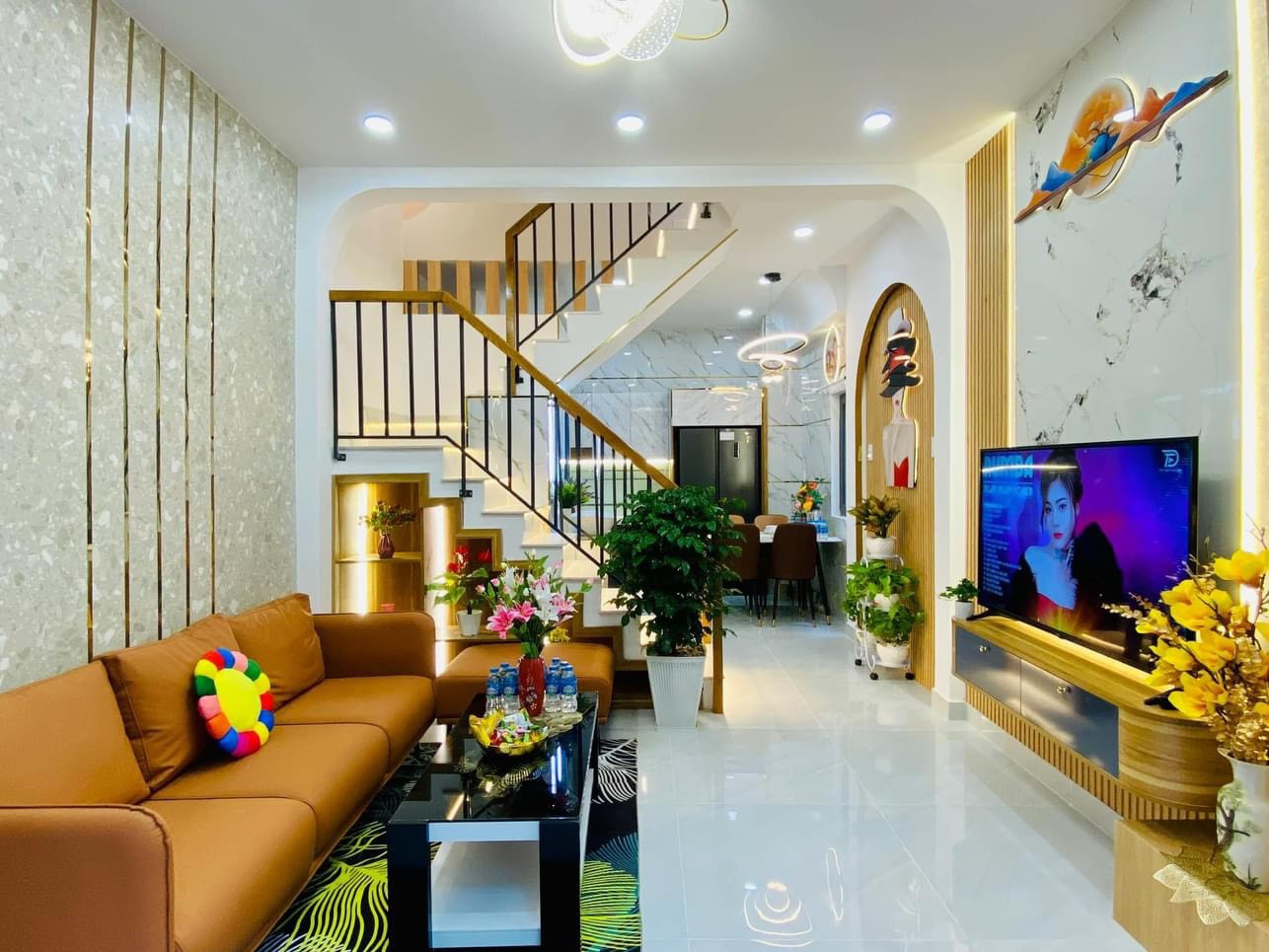 Bán nhà Trần Quốc Tuấn,Gò Vấp, 3.74mx10.50m giá 4tỷ180 thương lượng, 1trệt1lầu+2PN+2WC