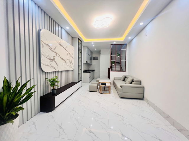 BÁN NHÀ ĐẸP TRẦN QUỐC VƯỢNG – TRUNG TÂM CẦU GIẤY – GIÁ CHỈ 7 TỶ 500.