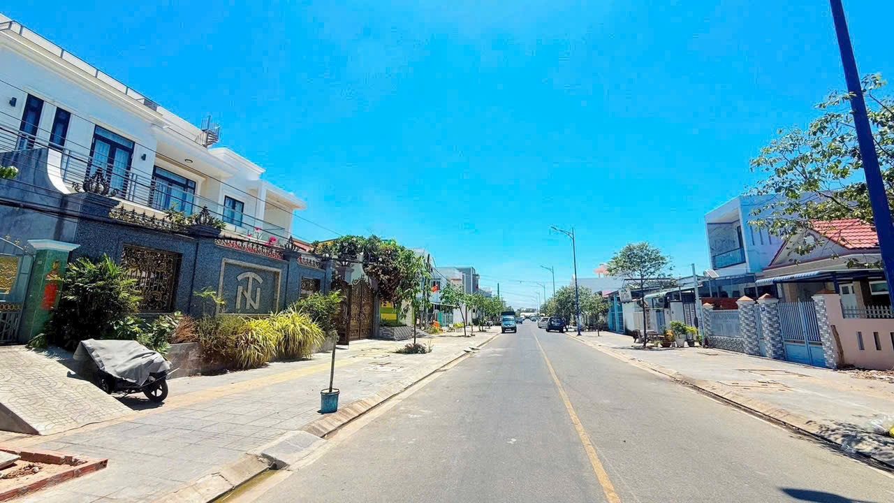TÁI ĐỊNH CƯ PHƯỚC HẢI - MẶT TIỀN TRẦN QUÝ DÕNG, HƯỚNG BIỂN ĐÔNG NAM