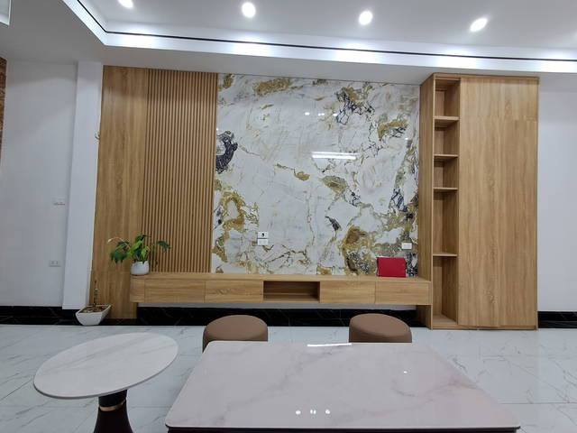 Trung tâm Cầu Giấy, Phố Trần Quý Kiên, 6 tầng, mặt tiền 3.9m, diện tích 44m2