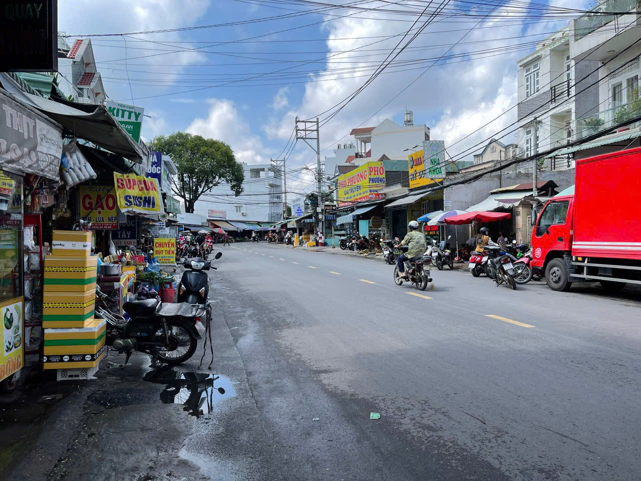 BÁN NHÀ MẶT TIỀN TRẦN THỊ CỜ – P.THỚI AN, Q.12 – NGAY CHỢ – GIÁ CHỈ 7.5 TỶ