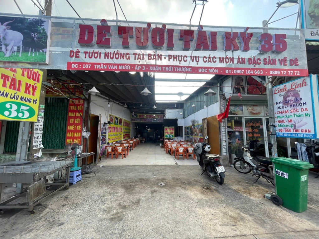 Sang quán nhậu tại 107 Trần Văn Mười, ấp 3, Hóc Môn.