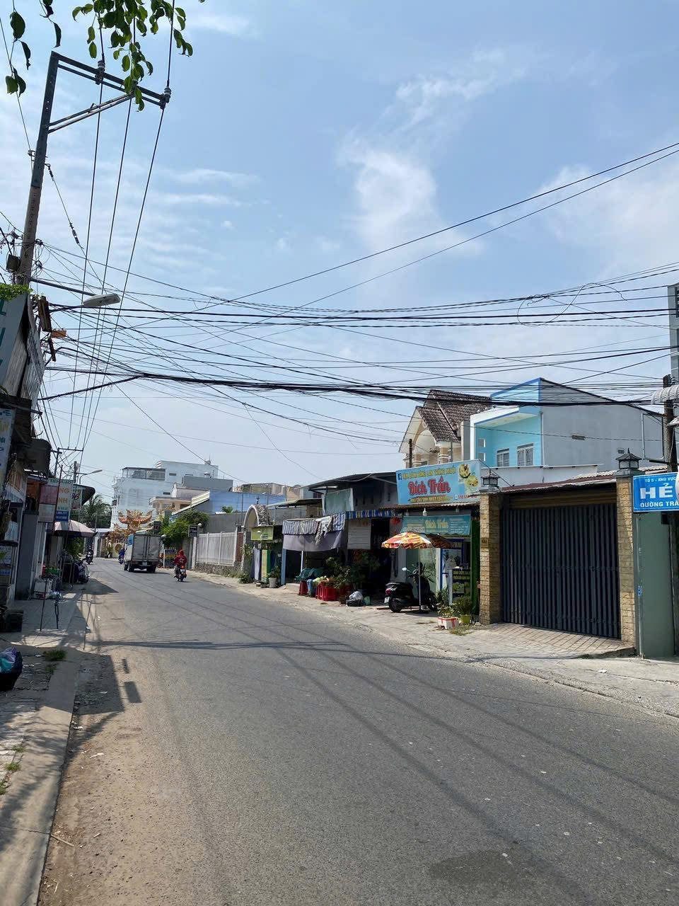 Bán nhà và phòng trọ 338m² có sẵn 112m² thổ cư ngang 12.69m giá 10.8 tỷ tại Đường Trần Vĩnh Kiết Phường An Bình