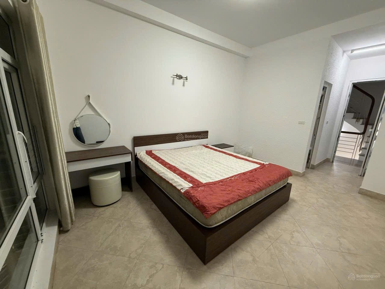 Cho Thuê Nhà Ngõ  56 Trần Vỹ - Mai Dịch/ 42M² 5 Tầng 4 Ngủ - Full Đồ/ Giá Thuê 18tr