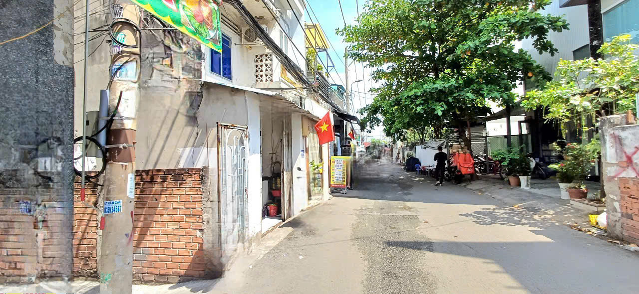 BÁN NHÀ 1/, 53M2, TIỆN XÂY MỚI HẺM NHỰA RỘNG 6M, XE TẢI VI VU, MẶT TIỀN 4.5M ĐƯỜNG TRẦN XUÂN SOẠN, P. TÂN HƯNG, QUẬN 7. GIÁ: 6.5 TỶ(TL)