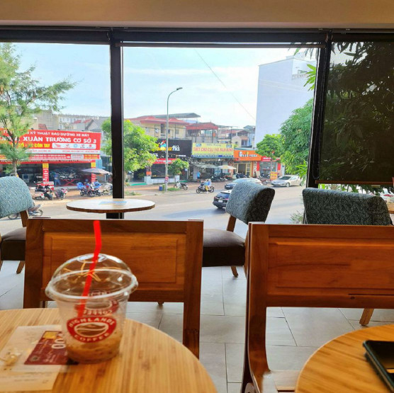 Bán 50m2 đất tặng nhà 4 tầng mới tinh kinh doanh tốt tại Trâu Quỳ, Gia Lâm, Hà Nội. Lh 0989894845