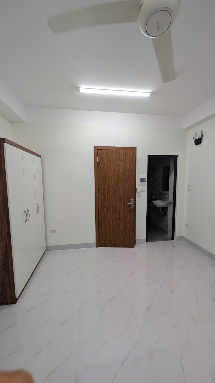 Mới mở, cho thuê CCMN Triều Khúc, 25m, nội thất hoàn thiện ở ngay.