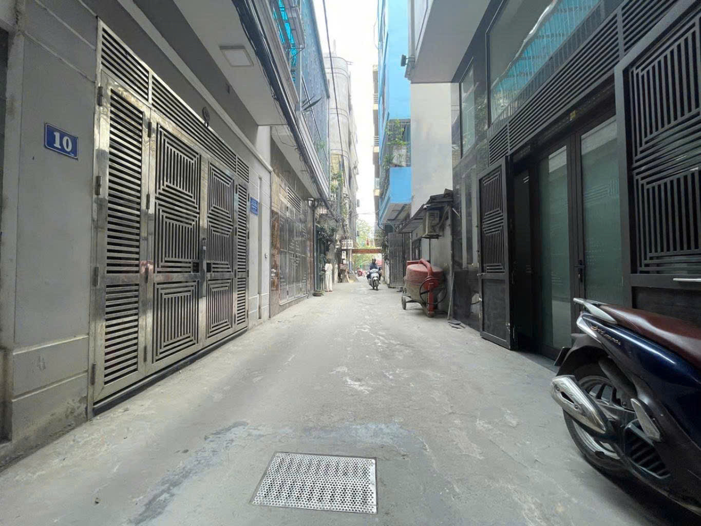 SIÊU PHẨM HOÀNG MAI - PHÂN LÔ – Ô TÔ ĐỖ CỬA – NHÀ DÂN – GẦN PHỐ - 11TỶ