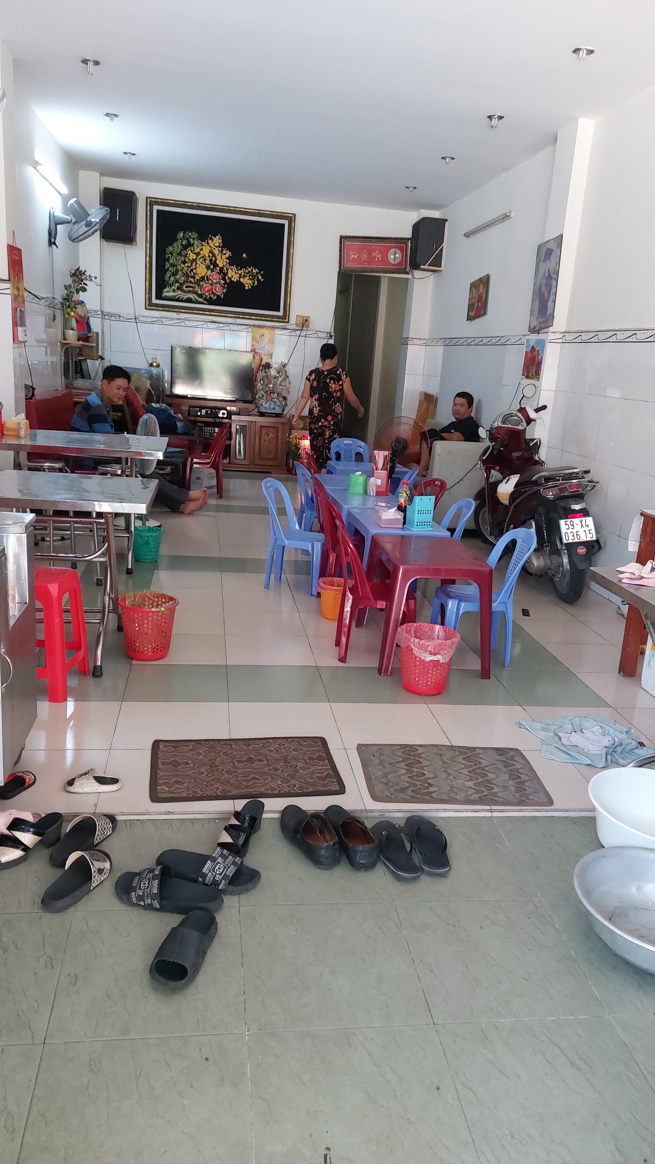 Bán Nhà Mặt Tiền Trung Tâm Q.9