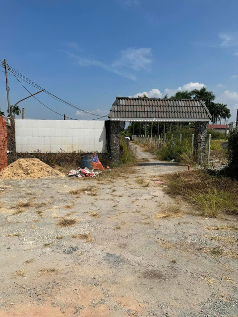 Đất vườn Trung An đẹp sát sông Sg .giá rẻ