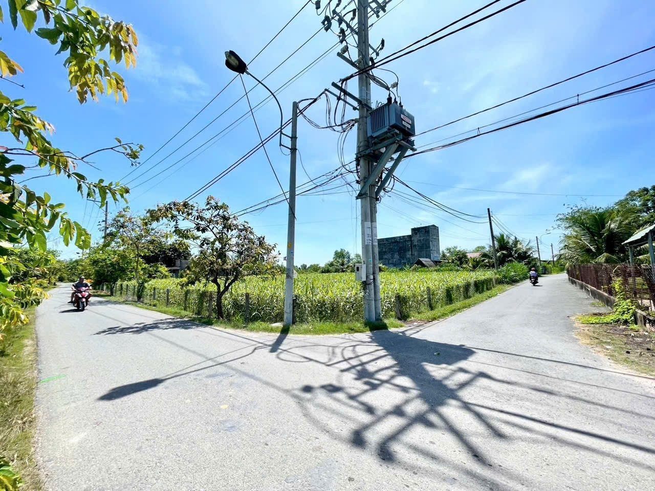 Bán đất thổ cư Góc 2MT đường Trung Hưng xã Trung Lập Thượng Củ Chi TPHCM, DT: 50x45m.