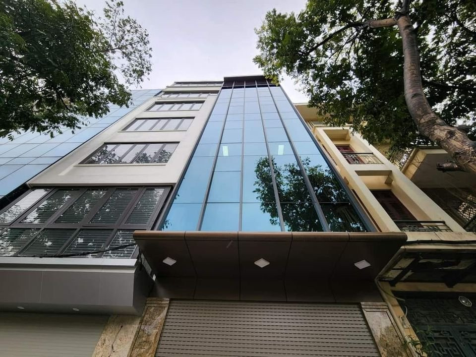 Bán Nhà Măt Phố Trung Liệt, Cạnh Phố Thái Hà cho Thuê 500tr/năm, 55m2, 5Tầng, Gía 17,8 Tỷ