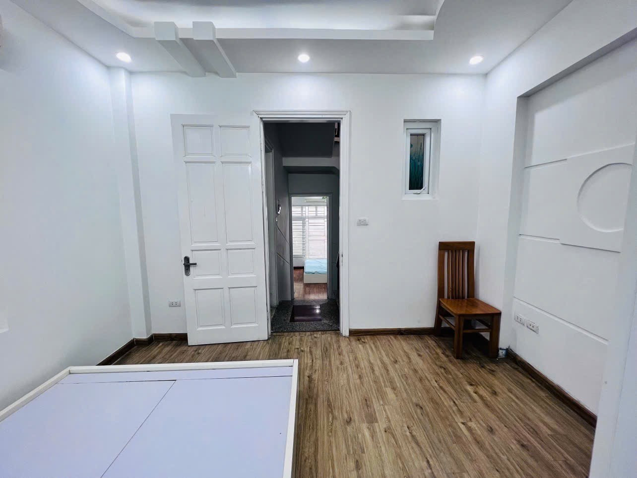 Bán nhà phố Trung Liệt, Thái Hà, Đống Đa, nhà đẹp, ngõ thoáng, gần ô tô
