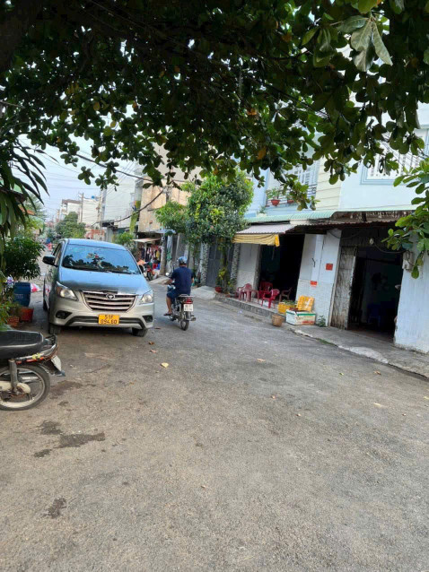 Bán Đất Mặt Tiền Chợ Trung Mỹ Tây 13, Quận 12 – Vị trí đắc địa cho kinh doanh!