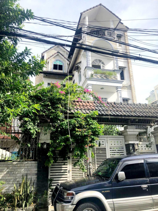Bán villa 4 tầng 10x25 mặt tiền Trung Mỹ Tây 1 - Nguyễn Ảnh Thủ