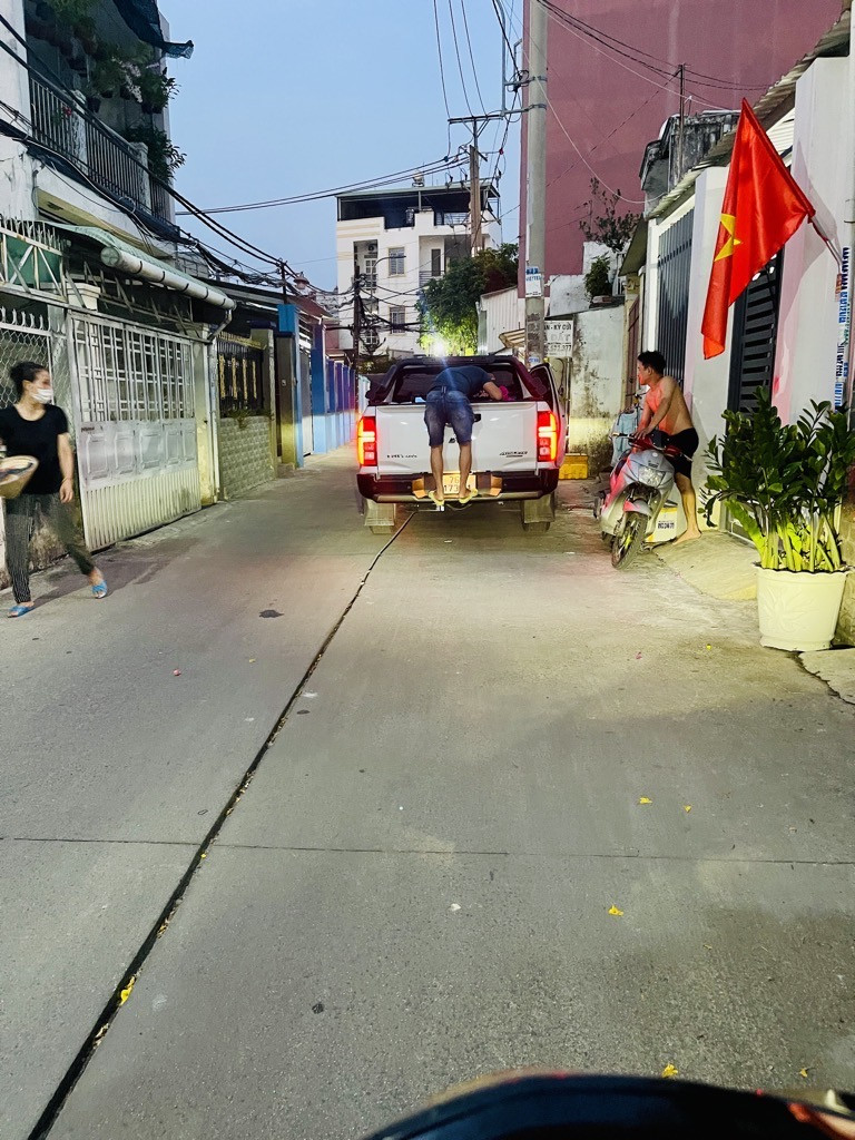 NHÀ CHÍNH CHỦ ĐÚC BTCT - 4PN - 71M2 - XE HƠI ĐẬU TRƯỚC NHÀ - AN NINH YÊN TĨNH - NGANG HƠN 5M - ĐỦ CÔNG NĂNG