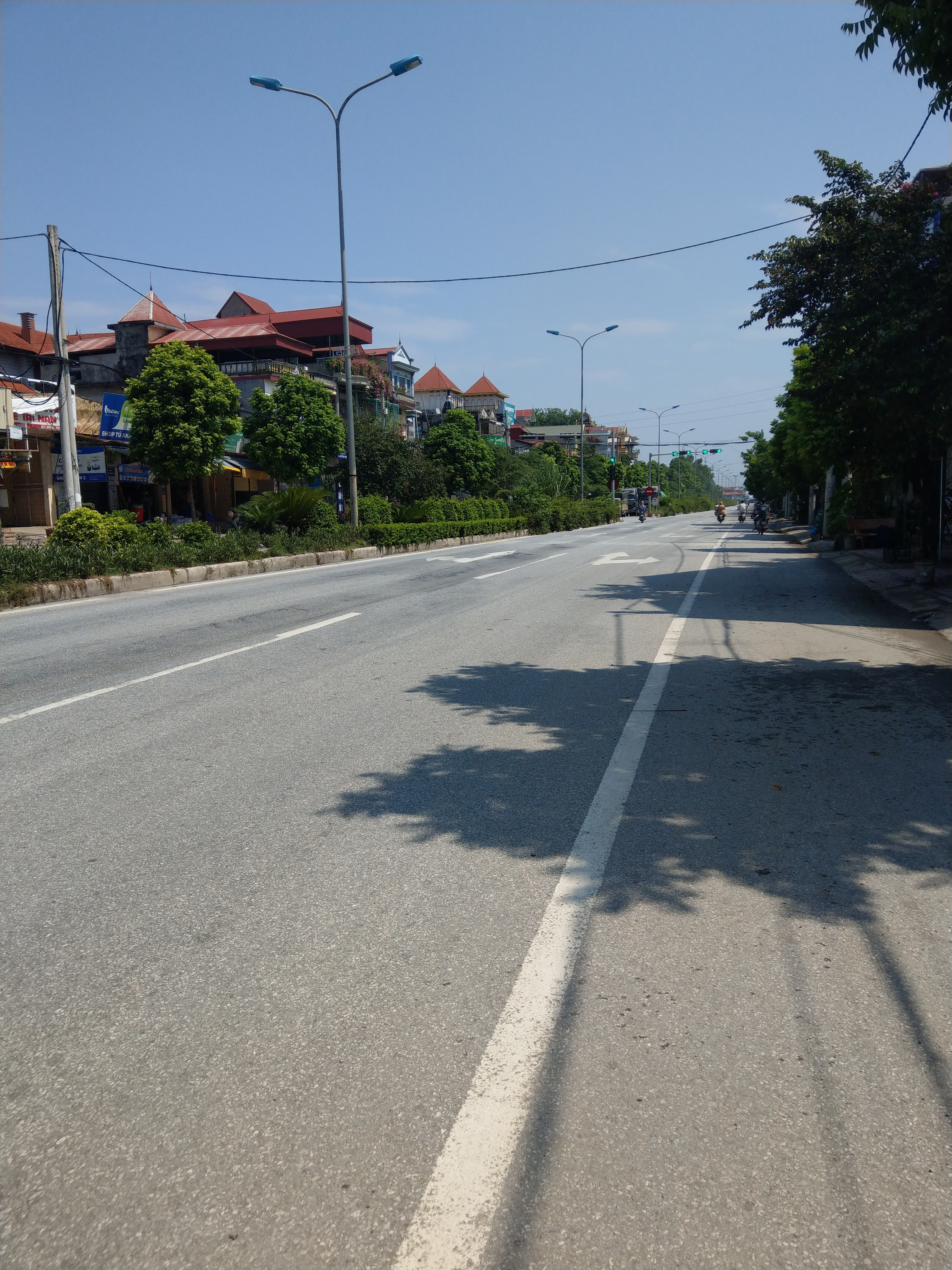 NHÀ 3 TẦNG QL 21_ PHƯỜNG TRUNG SƠN TRẦM