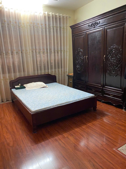 Bán BT Vinaconec 3 Trung Văn. DT 165m2 x 4T, Mt 8m có Hầm để dc 3 ô tô. Giá 42,5 tỷ
