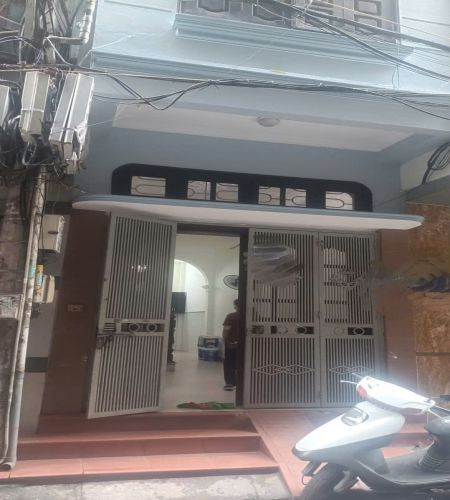 Chính chủ cho thuê mặt bằng tầng 1 – 15m² – Trần Quốc Hoàn, Cầu Giấy
