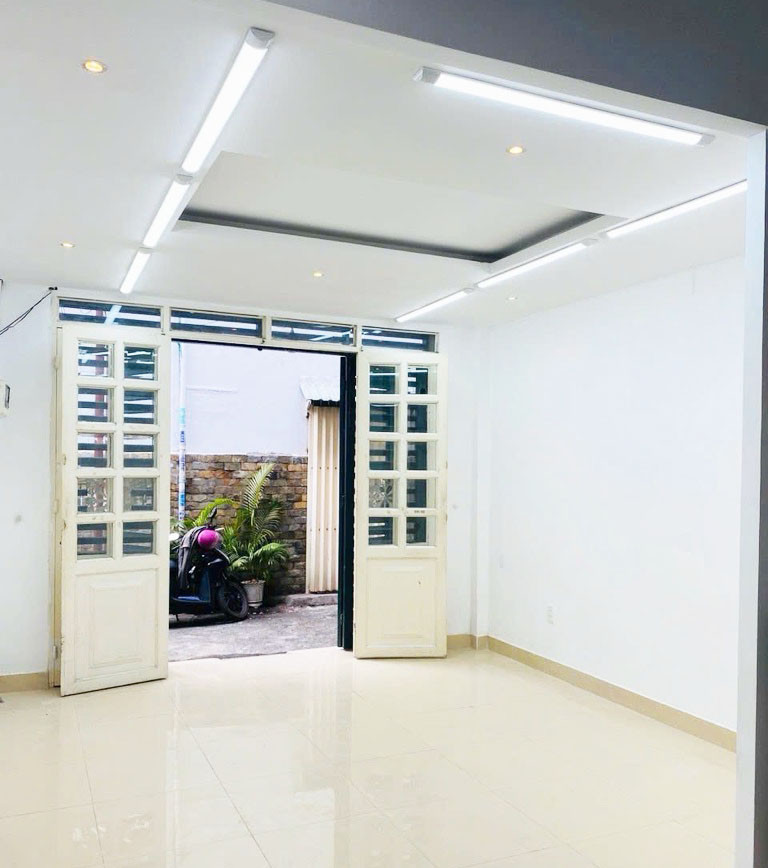 NHÀ HXH 4M, TRƯỜNG CHINH, NGÃ TƯ 7 HIỀN, TÂN BÌNH, 4.2X11M, NHỈNH 5 TỶ TL