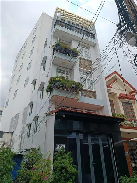 DIỆN TÍCH KHỦNG, NGAY SÂN BAY, NHÀ GA T3, ETOWN CỘNG HÒA, 207 M2,  chỉ 14 tỷ 900