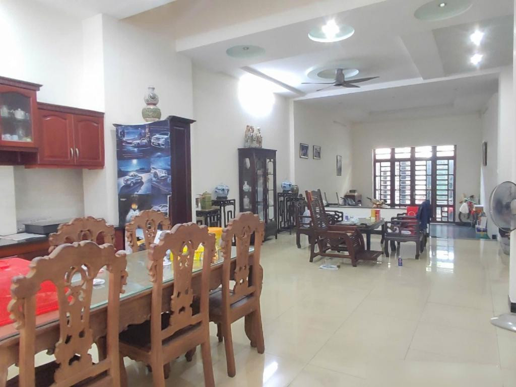 CHỈ HƠN 100 TR/ M2 CÓ NHÀ ĐẸP, ĐẤT ĐẸP NGAY TRUNG TÂM BÀU CÁT, ĐỒNG ĐEN