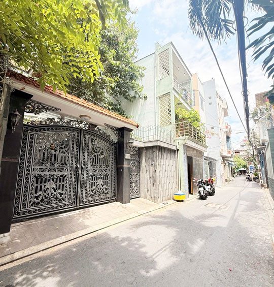 Bán nhà 3 tầng, Hẻm Xe Hơi, Trường Chinh, Tân Bình, 47m2, hơn 7 tỷ TL