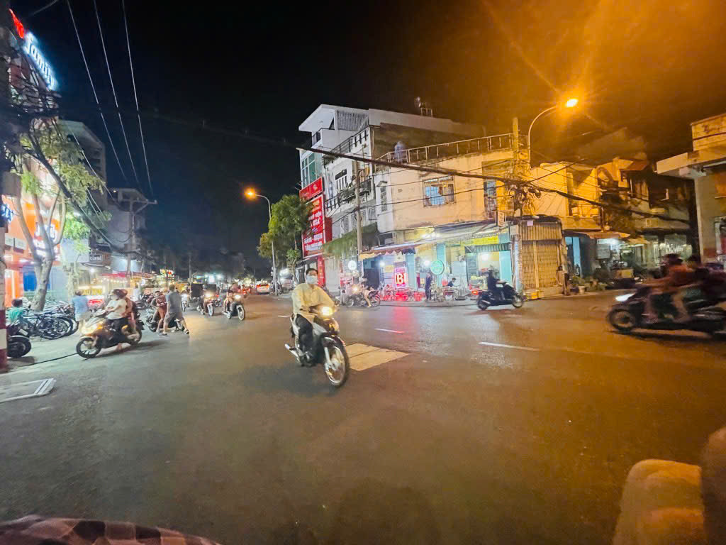 NHÀ TRƯỜNG CHINH -TÂN BÌNH-HXH 8M THÔNG-153M2 (6X26M) -2 TẦNG-CHỈ 83 TRIỆU/M2