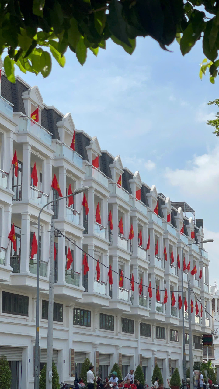 SHOPHOUSE AN SƯƠNG 1 TRỆT 1 LỬNG 3 LẦU 45TR/M2 CÓ SỬ DỤNG ĐÒN BẨY