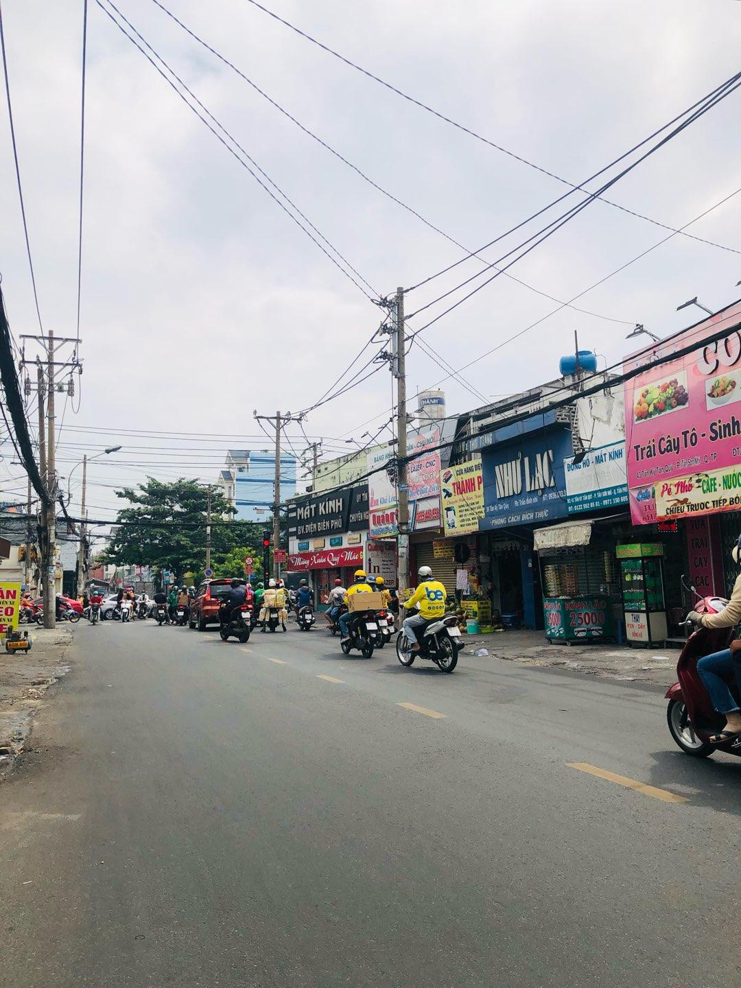 HẠ GIÁ !! NHÀ NGAY MŨI TÀU TRƯỜNG CHINH + CỘNG HÒA – CẤP 4 DT: 4,55x30M - GIÁ 16.9 TỶ