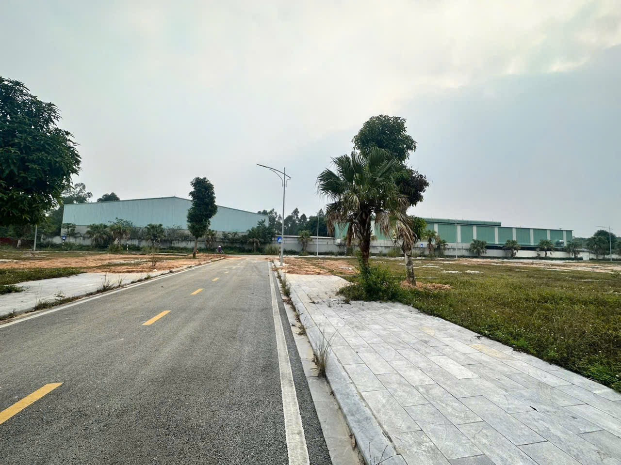 Ban đất khu công nghiệp và gần thành phố Việt Trì